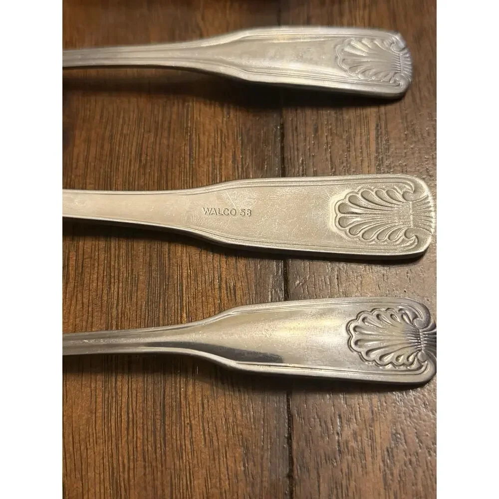 1970 Walco 15 Utica Stainless Fanfare Mixed Lot Shell Handle - Set of 8 Flatware